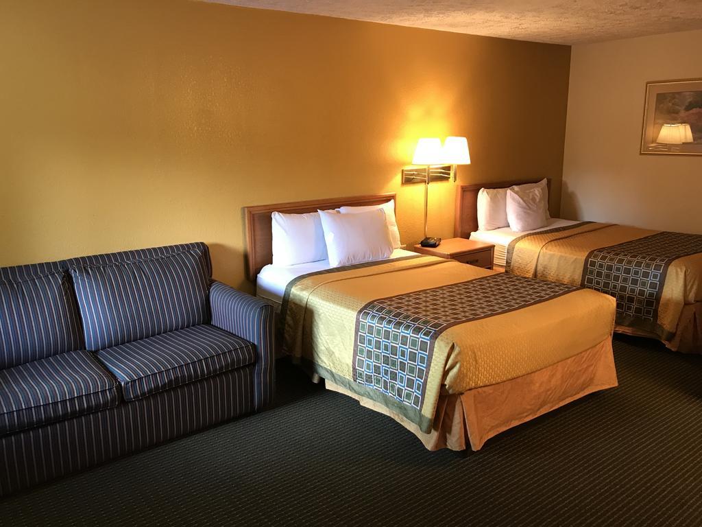 Budget Host Inn Sandusky Bagian luar foto